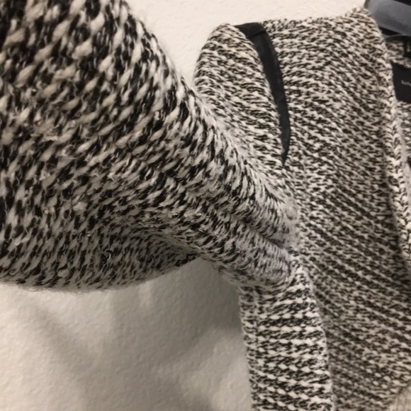 Gently used Banana Republic Tweeted Blazer. - Picture 10 of 11